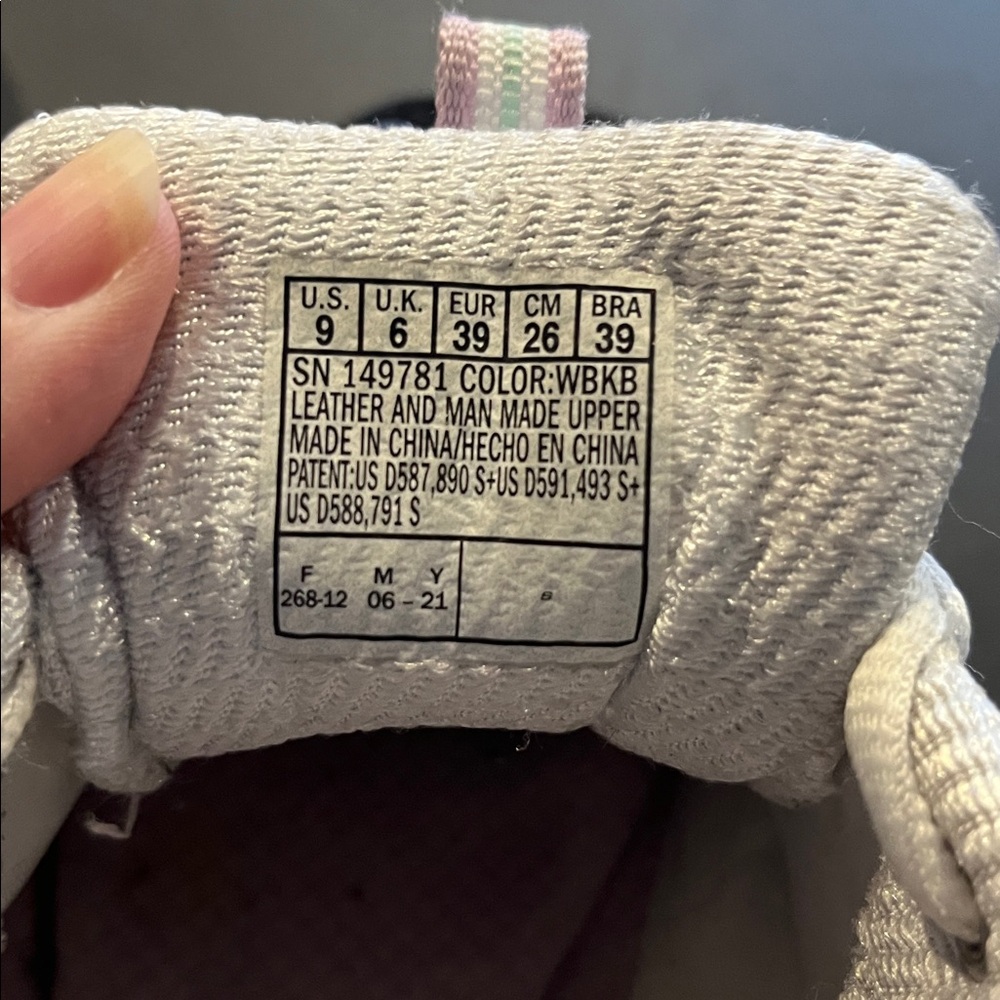 Skechers D’ Lites air-cooled, memory foam athletic shoes size 9. White/pink/blue - Picture 8 of 9